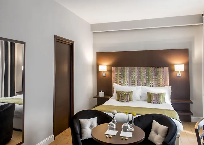 Chic&town Luxury Piazza Del Popolo 1 Konukevi 4*