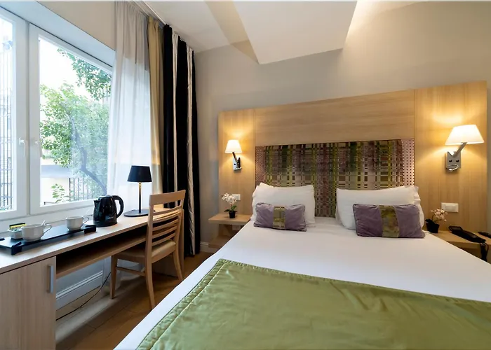 Chic&town Luxury Piazza Del Popolo 1 Konukevi 4*